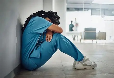 Profissionais De Enfermagem Enfrentam Aumento De Afastamentos Por Ansiedade E Depressão